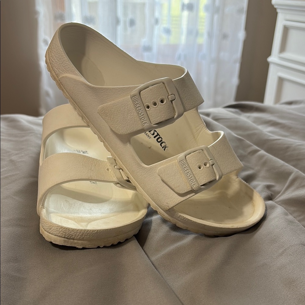 Birkenstock Children’s White Sandals—Gently Worn